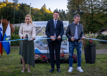 Motnik z novo kanalizacijo, čistilno napravo in urejenim trškim jedrom (16)